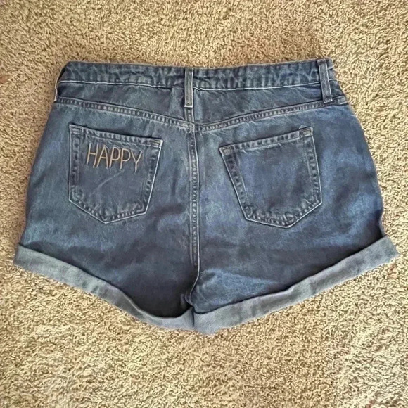 Wild fable Highest rise mom Shorts size 31r “happy” on booty - Picture 5 of 5